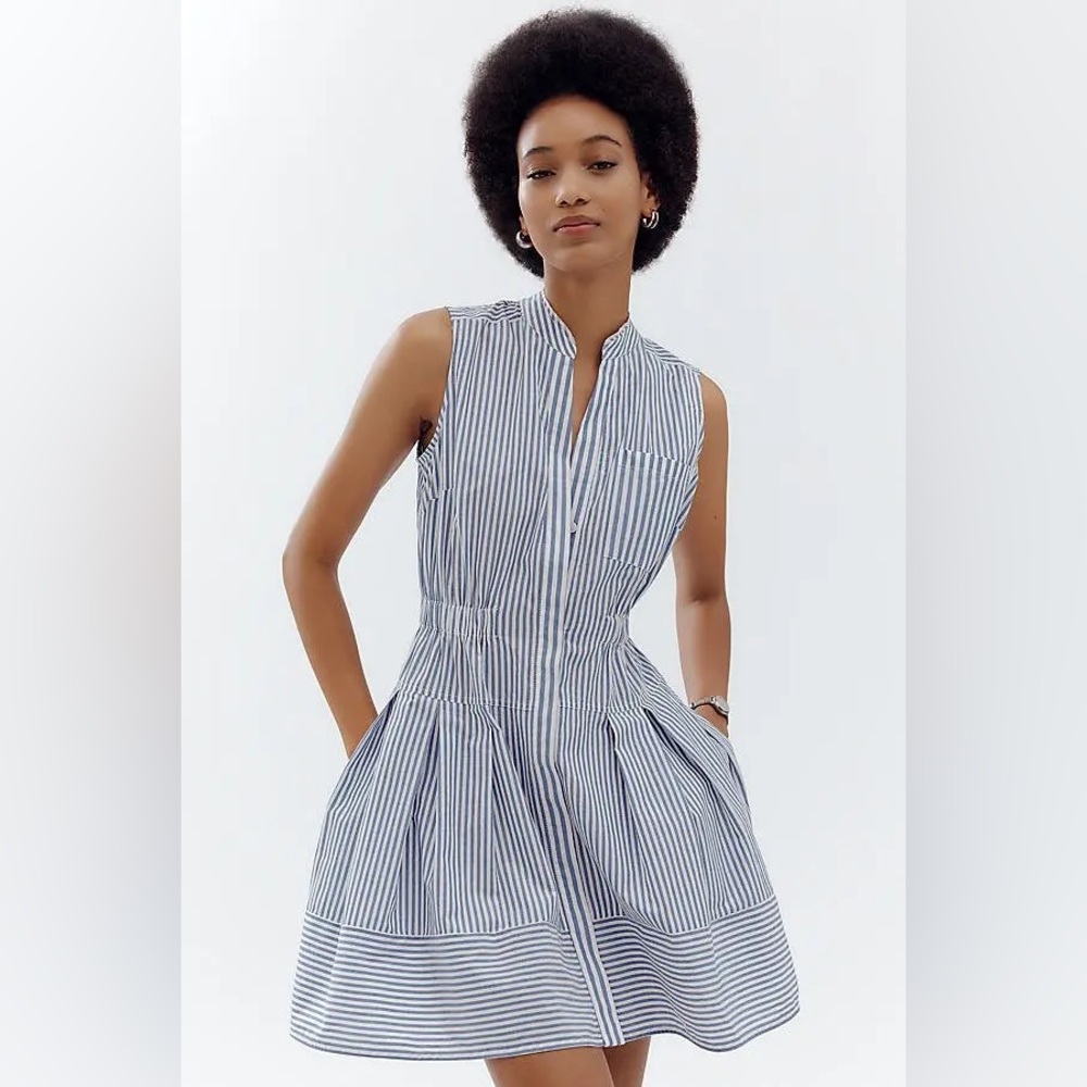 Maeve Sleeveless V-Neck Fit & Flare Shirtdress in Blue and White Stripe, Size L